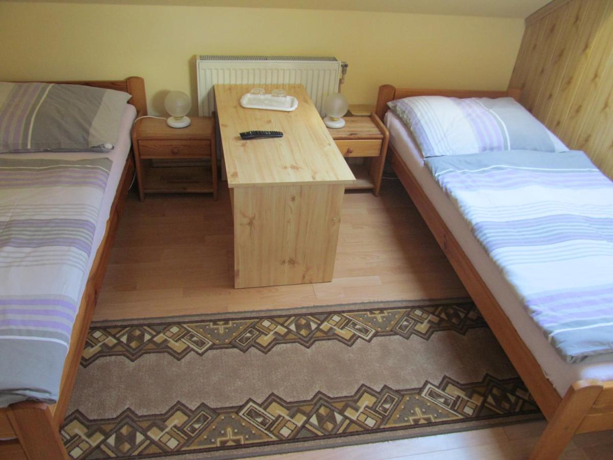 A+S Penzion Podzamok Spišské Podhradie Bagian luar foto